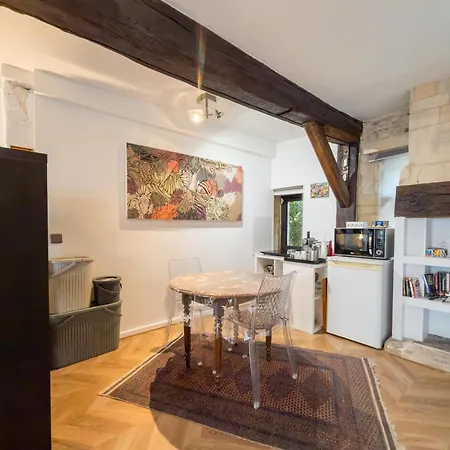 Appartement Independent Master Suite, 18th Century *