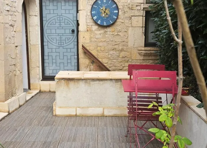 アパート Independent Master Suite, 18th Century *